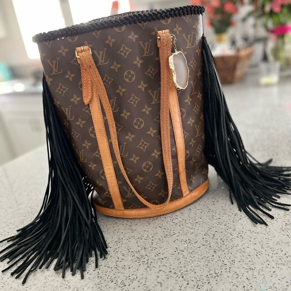 Louis Vuitton unique and customized by Vintage Boho Bags on Instagram. - Picture 4 of 10